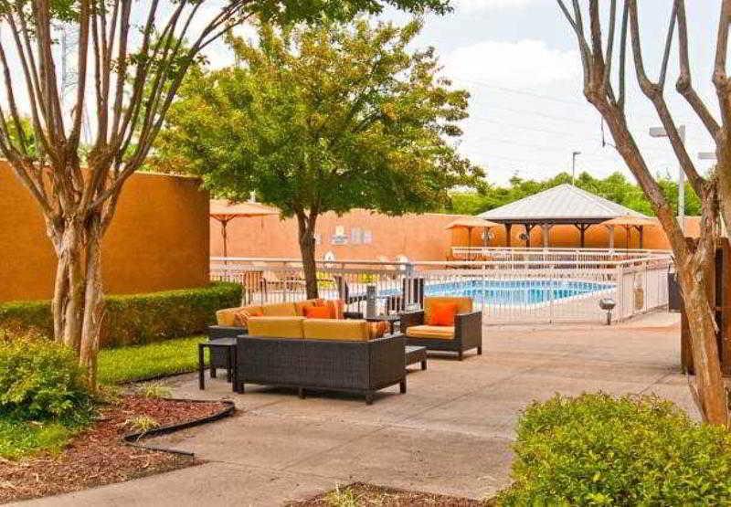 Courtyard Memphis East/Bill Morris Parkway Exterior foto